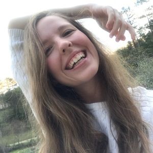 Meet your Posher, Michaela